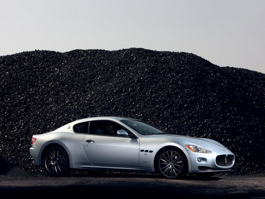  Maserati GranTurismo S Automatic 2009 года  (фото 5 из 86)